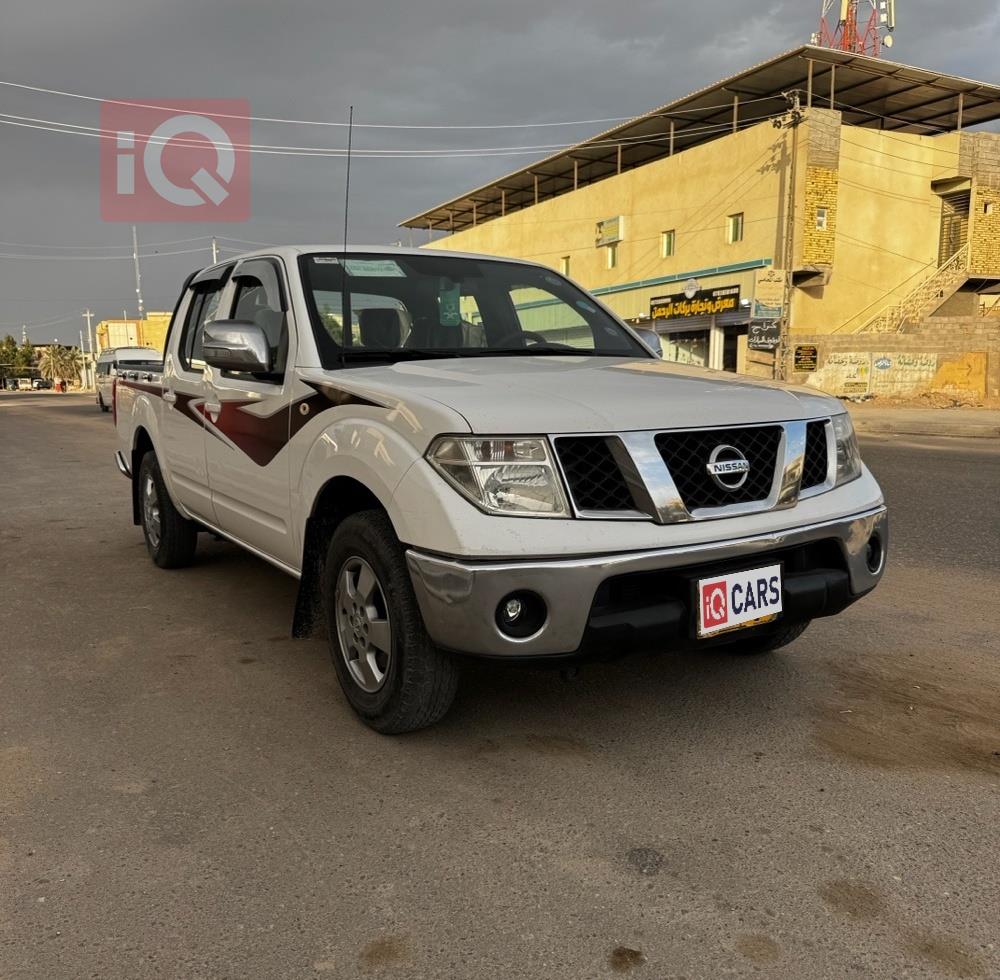 نيسان نافارا